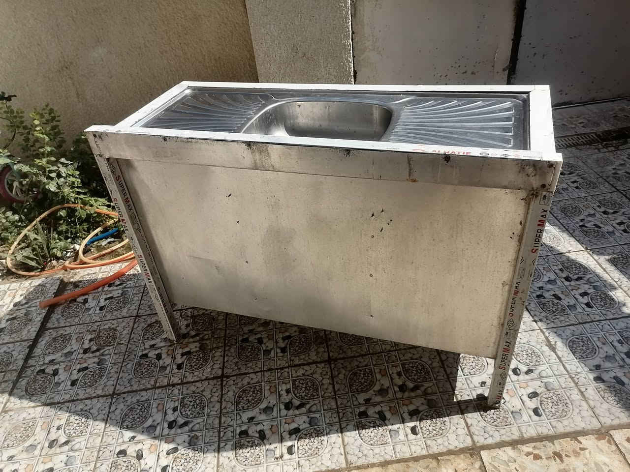 ٨٥ • بوفيه