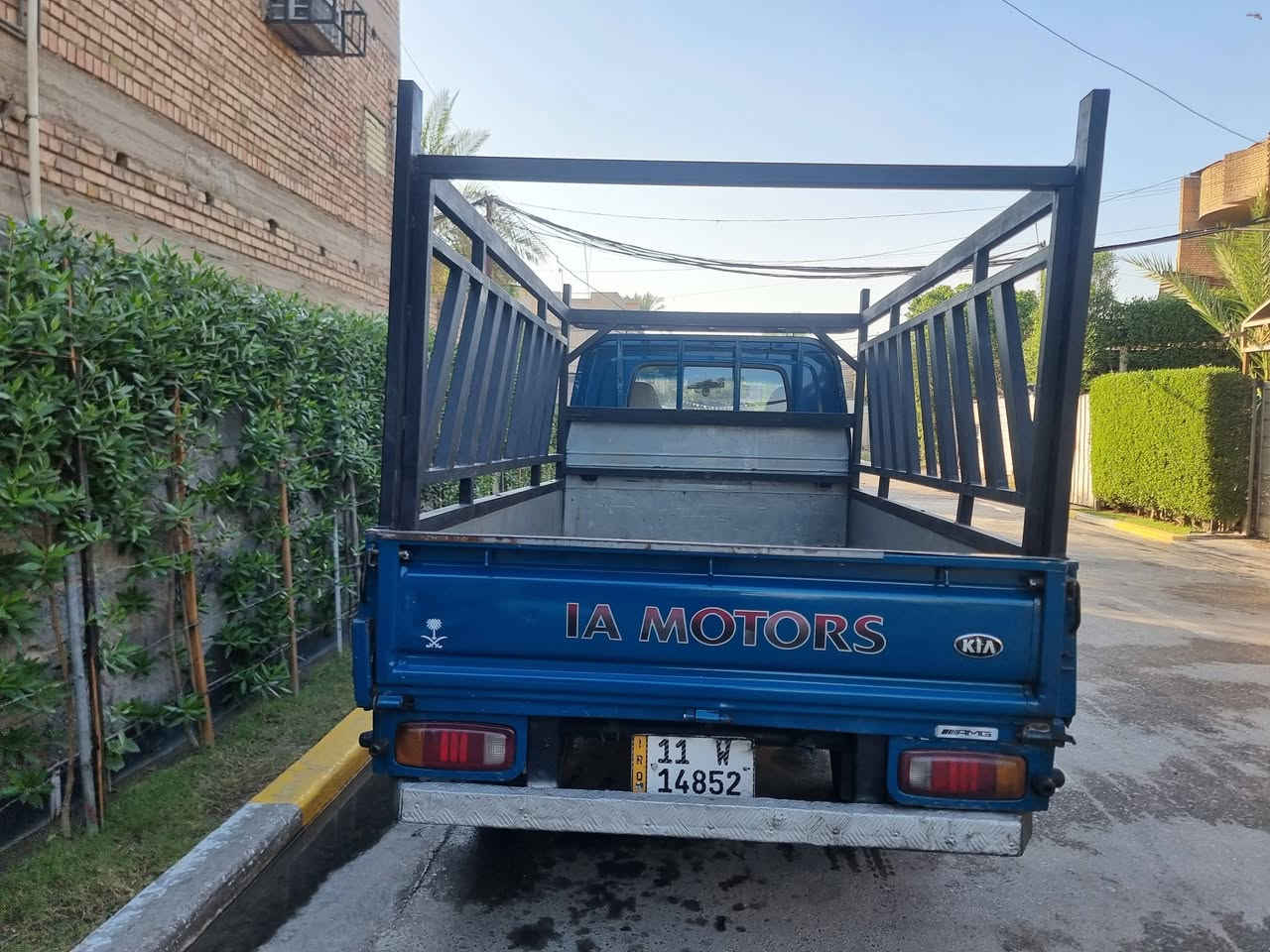 السلام عليكم للبيع كيا
فونتيرة موديل ٩٨ بغداد بسمي بلادية بس الدواير ملكطات اثر خياس كير مكينة اكسل شرط رقم شاصي واضح  بليتة قمارة كهربائيات كلها شغالة جاهزة عل اخرحباية للكمال الله تخم تايرجواهة شرط التحويل السعر٦٧ بغداد الشعب 
***********او***********
