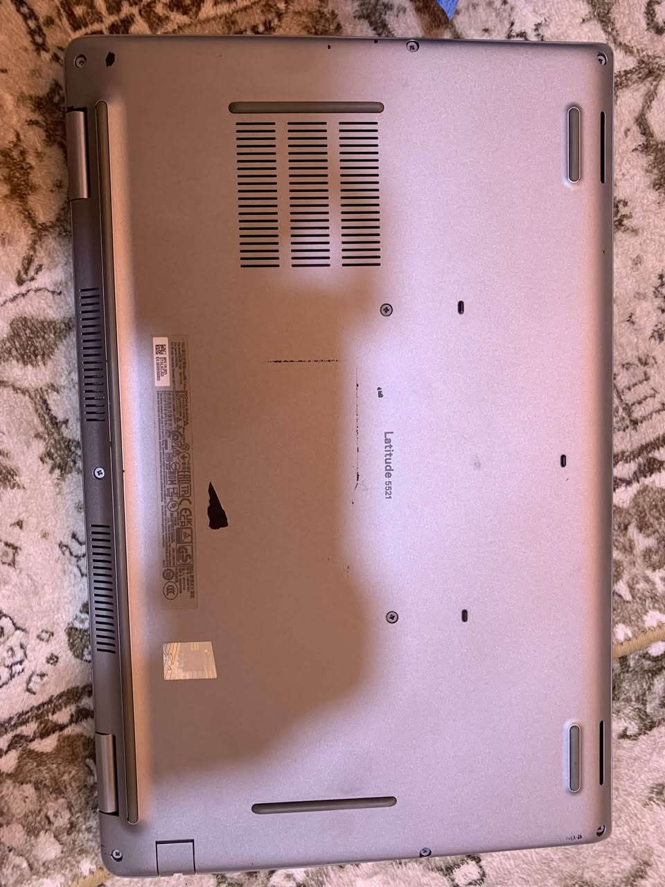لابتوب للبيع Dell Latitude 5521 - شاشة لمس  - Core i7 جيل 11 
 شاشة 15.6 بوصة تدعم اللمس
 (CPU): Intel Core i7-11850H (معالج فئة H - 16 ثريد / ثماني النواة).
(RAM): 16GB RAM DDR4 

(SSD): M.2 NVMe SSD 256GB

(GPU): Intel UHD Graphics (  8GB   RAM).

السعر ٧٥٠ الف 
واتساب او اتصال ***********

نص مكتوب في الصور:
- DirectX Diagnostic Tool System Display Sound 1 Sound 2 Sound 3 Input This tool reports detailed information about the DirectX components and drivers installed on your system. If you know which area is causing the problem, click the appropriate tab above. Otherwise, you can use the "Next Page" button below to visit each page in sequence. System Information Current Date/Time: 08 August 2026, 15:56:38 Computer Name: DESKTOP-MMGDEV3 Operating System: Windows 11 Pro 64-bit (10.0, Build 26200) Language: English (Regional Setting: English) System Manufacturer: Dell Inc. System Model: Inspiron 3511 BIOS: 1.41.0 Processor: 11th Gen Intel(R) Core(TM) i7-1165G7 @ 2.80GHz (8 CPUs), ~2.8GHz Memory: 16384MB RAM Page File: 8353MB used, 22207MB available DirectX Version: DirectX 12 Check for WHQL digital signatures Help Save Page Save All Information Exit
- DirectX Diagnostic Tool System Display Sound 1 Sound 2 Input This tool reports detailed information about the DirectX components and drivers installed in your system. If you know which area is causing the problem, click the appropriate tab above. Otherwise, you can use the "Next Page" button below to visit each page in sequence. System Information Current Date/Time: 08 August 2024, 19:54:38 Computer Name: DESKTOP-MHOED3E Operating System: Windows 11 Pro 64-bit (10.0, Build 26200) Language: English (Regional Setting: English) System Manufacturer: Dell Inc. System Model: Latitude 5521 BIOS: 1.43.0 Processor: 11th Gen Intel(R) Core(TM) i7-11850H @ 2.50GHz (16 CPUs), ~2.6GHz Memory: 16384MB RAM Page File: 6515MB used, 2298MB available DirectX Version: 12 Check for WHQL digital signatures DiagLog 10.00.26100.6972 64-bit Unicode Copyright © Microsoft. All rights reserved. Help Next Page Save All Information Exit