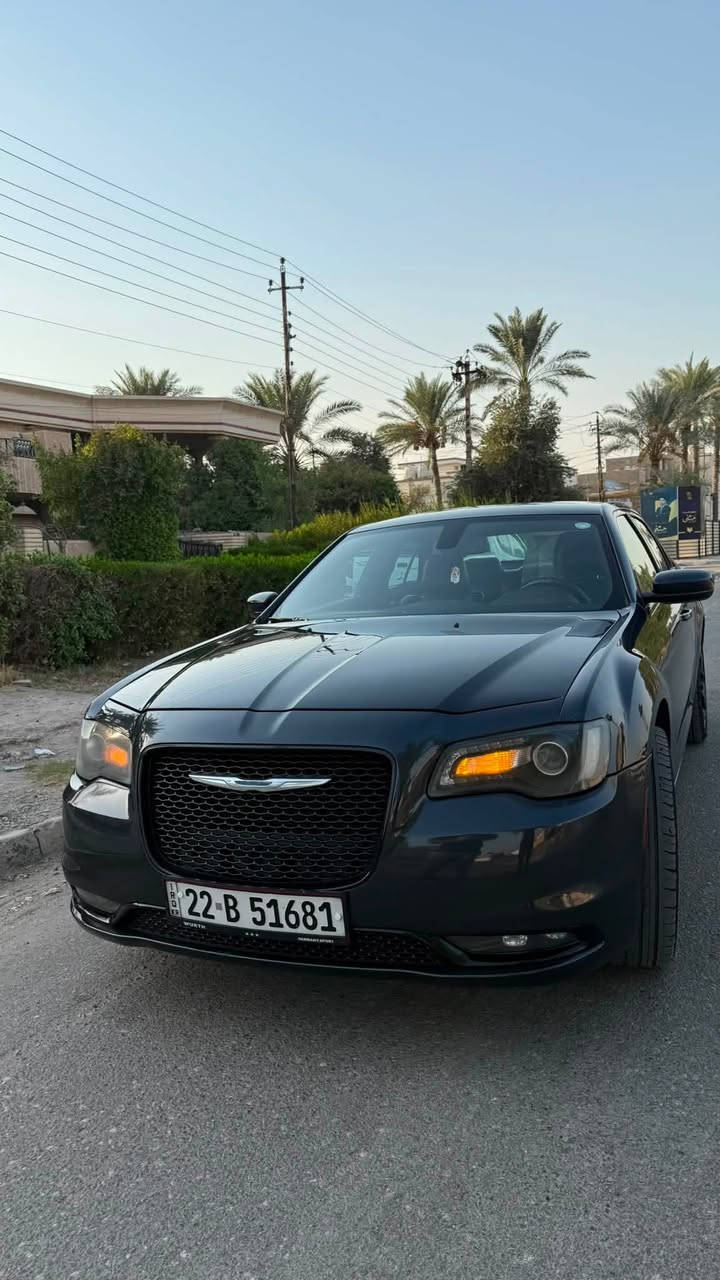 السلام عليكم كرايسلر s300 
2018s
ماشيه70 مايل 
الحادث جاملغ وبنيد ولجاملغ الخلفي كلير
بدون ايرباك🛑
وارد كندي
لون مميز 7 شذرات 
السعر 195 وبيها مجال
***********

