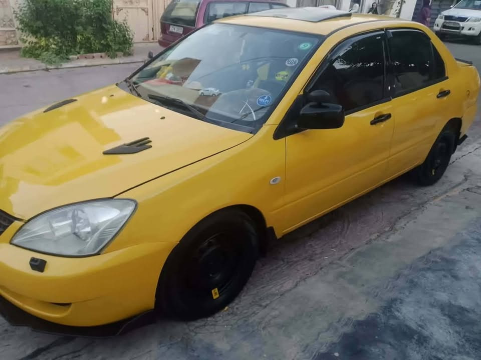 لانسەر ٢٠١٠ سنوی پلاستک گیر و مەکینە  وتەبریدی بەشەرت بەشەرت مال مەدەنی و حاسیبە و اوەلیات سەیارەکە کامل جوانکاریە بیدەعم و زەربە 
*********** واتساپ
