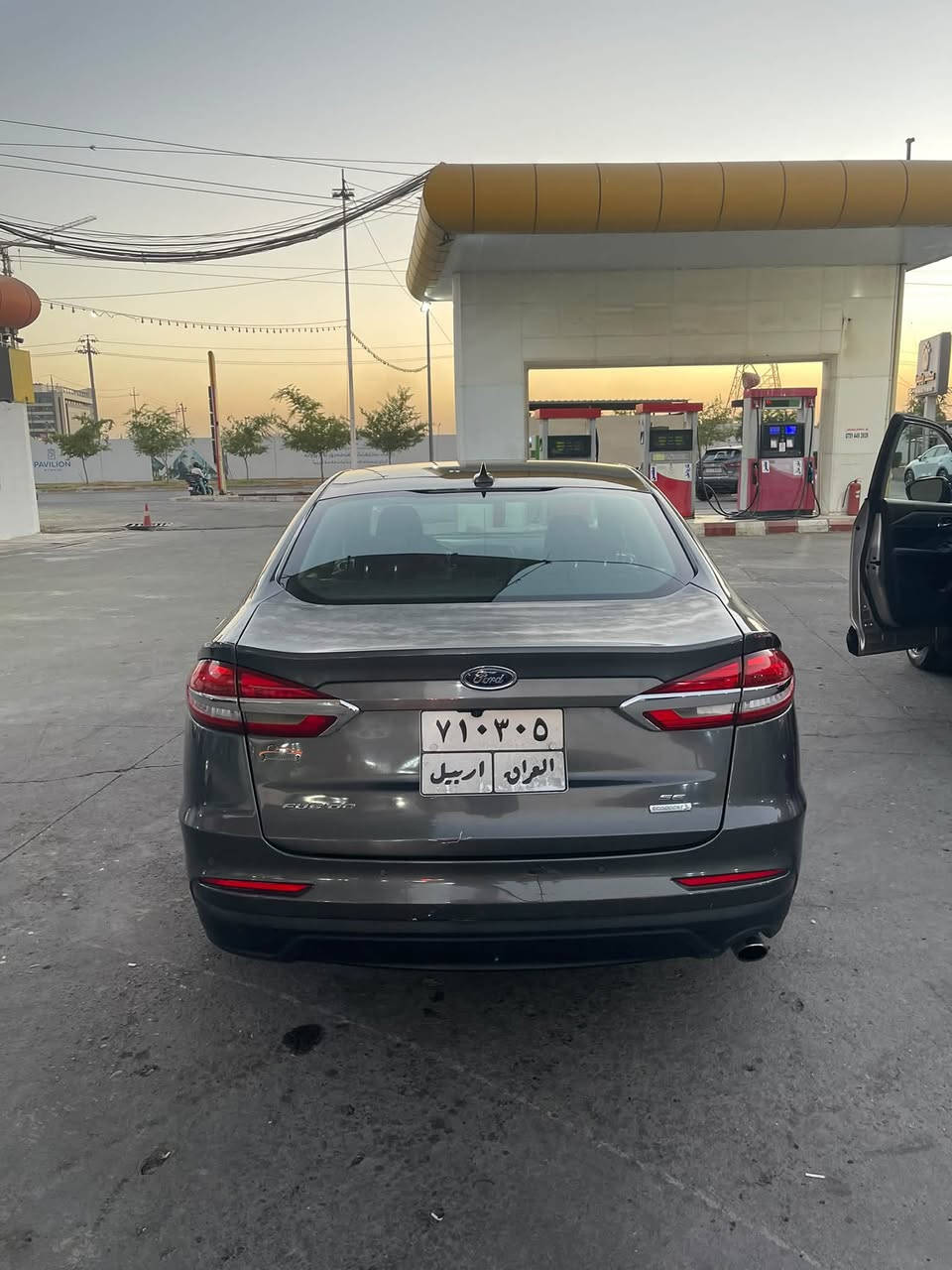 فورد فيوژن موديل ٢٠٢٠
مواصفات se 
مةكينة ١٥ توربو 
٧١٠٠٠ هةزار مايل رويشتية 
قةپاغ سندوق هةيتى لةكةل ٣ جيگاى ديكة تعديل 
مواصفات سلايد رادار حساس شاشة گةورة 
رةقةم تةلةفون/ ***********
