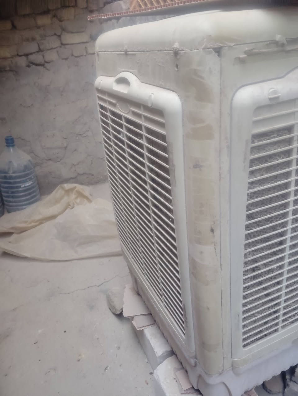 مبردة نظيفه عل عل الفحص طباخ ابو الجدحة هم عل الفحص اثنينهم  75 حلة الثوره ***********
