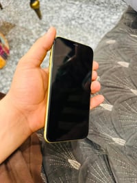 آيفون ١١ • ١٢٨ • بطارية ٨١