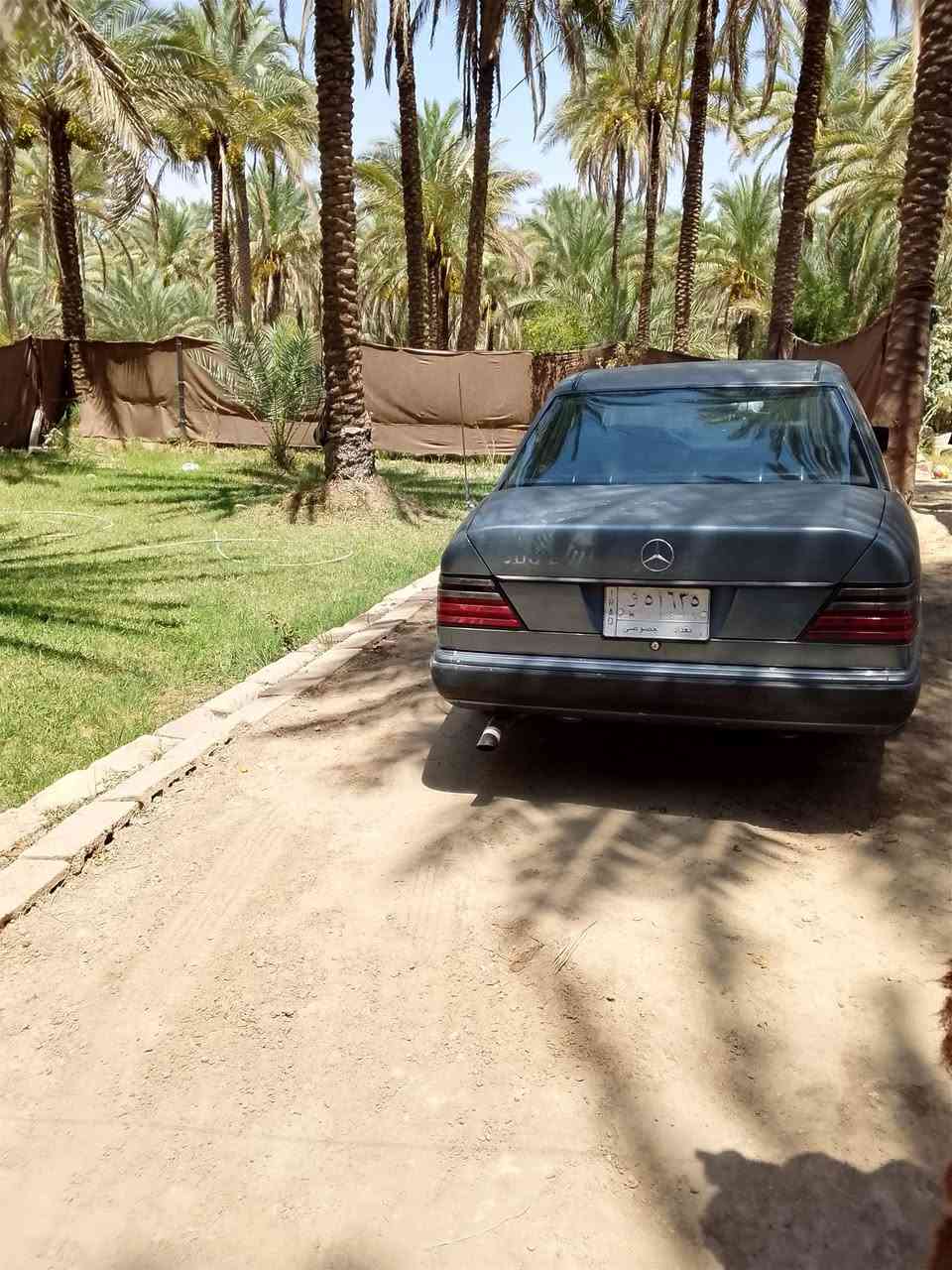 السلام عليكم مارسيدس دب محور ونجي  السياره نضيفه وحلوه تحويل مباشر السعر ٤٥ وبيه مجال حك الجيه ***********
