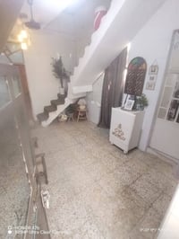 ١٠٠م • واجهة ٥م • مقابل الصحفيين