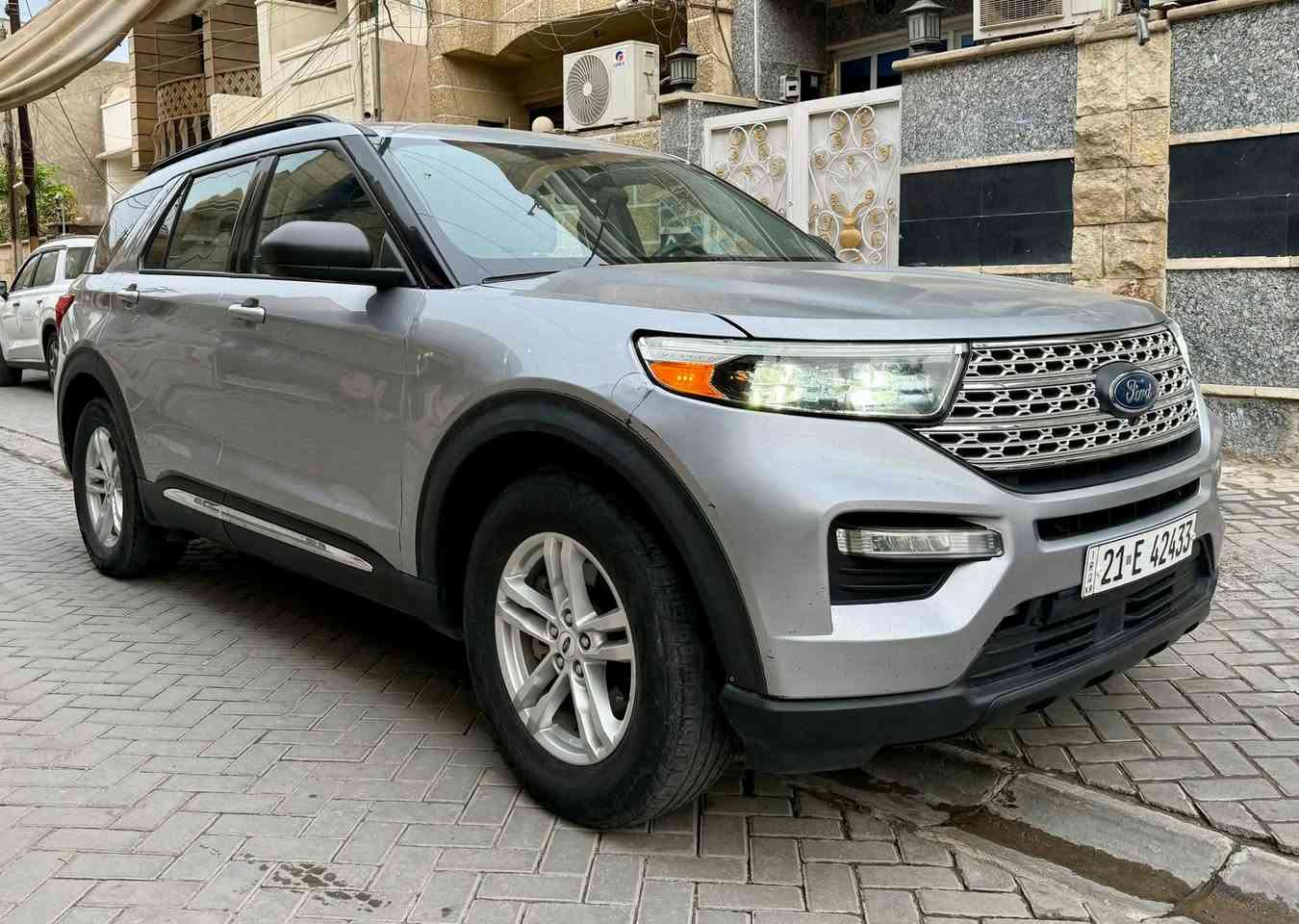 اكسبلور ٢٠٢٣ • XLT • ٤ سلندر