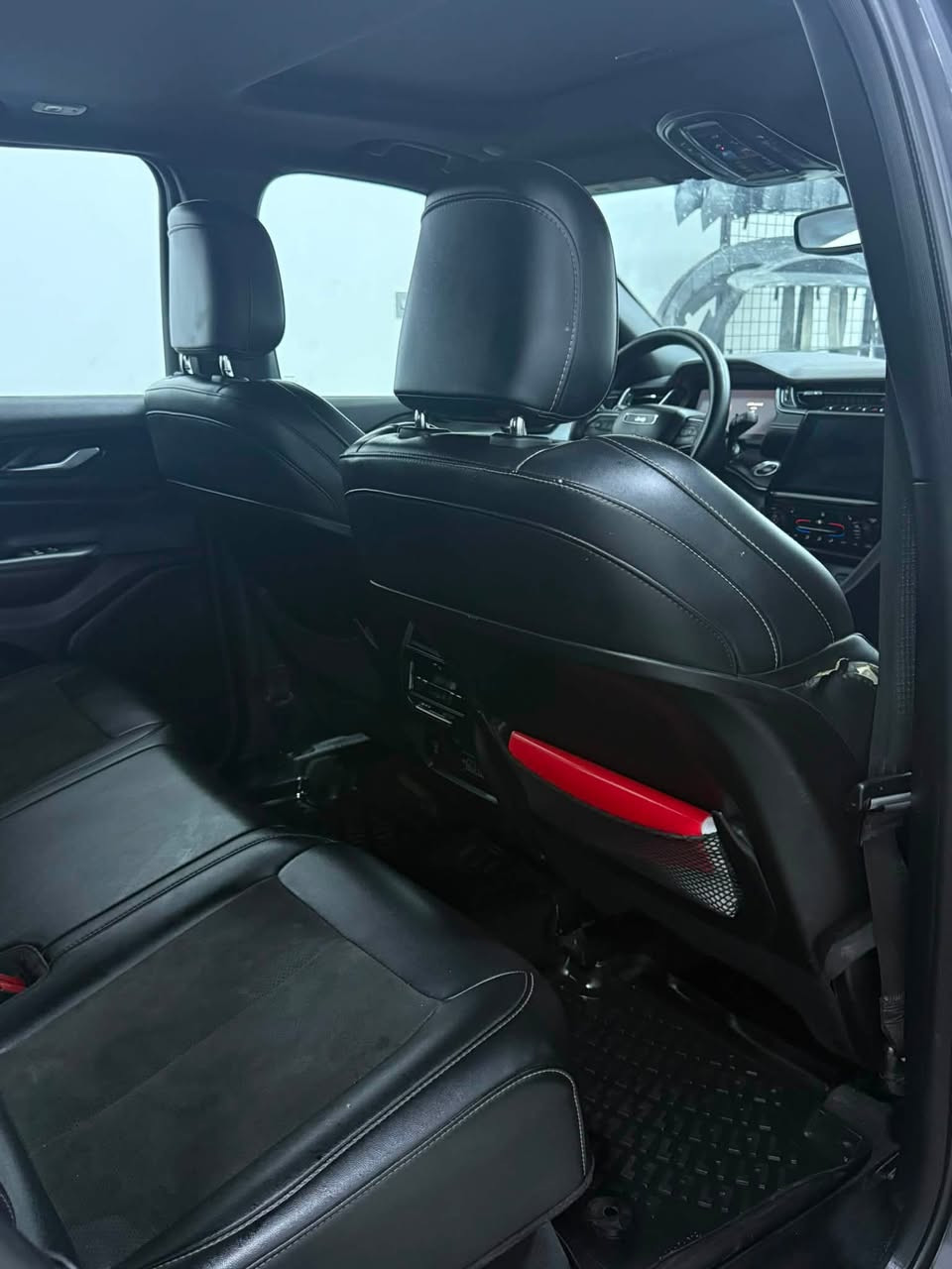 🚨 للبيع | Jeep Limited Blacktop 2023 🚨
🚙 5 راكب | 3.6 V6 | ممشى 45 ألف

📍 رقم بغداد باسمي | العمارة

⭐ مواصفات كاملة: بصمة، صندوك كهرباء، كير ماوس، تشغيل عن بُعد، رادارات أمامي/خلفي/جانبي، نقاط عمياء، تحديد مسار، توقف ذاتي، كاميرا دوارة، قيادة شبه ذاتية، كروز، ويل 20، شحن لاسلكي، Apple CarPlay، كشنات جلد كهربائية، هيترات وتبريد.

1C4RJHAG2PC620128

🛠️ حادث جاملغ وبنيد بدون تبديل.

💰 السعر: اكتب تم ويوصلك خاص ✅ 

📞 ***********
