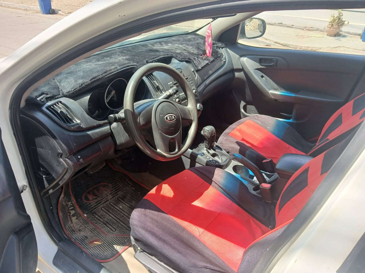 سلام عليكم سيراتو خليجي مديل ٢٠١٢بيه صبغ حزام للجماليه كير محرك تبريد مشروط سعر ٨٣بيهامجال قليل اتصل فقط ***********او*********** مكاني كربلاء قرب مشفى الحجه
