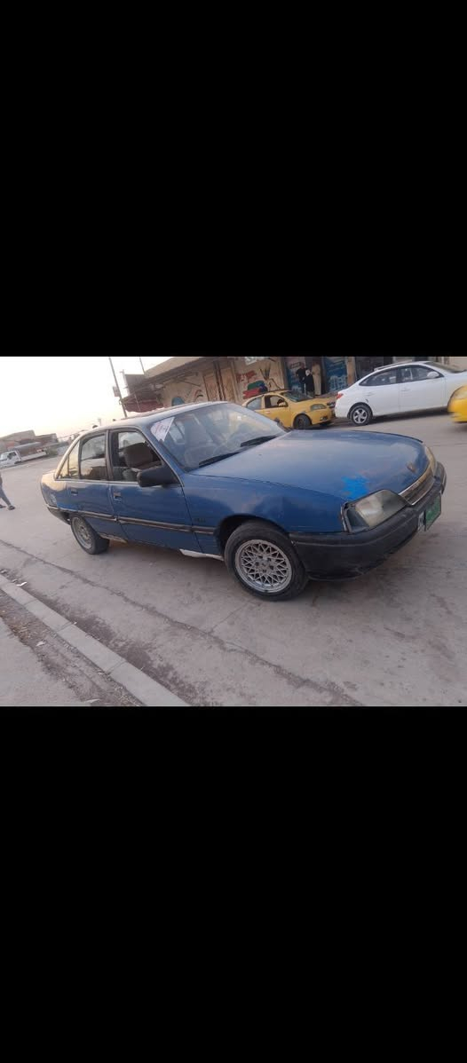 السلام عليك للبيع السعر 8ورقات اوميكه حجم 20سنويه واجها شرط التحويل محرك كير اكسن كير شرط محرك بي اثر دخان أبيعك كوم حديد واكشر سياره كدام،العين اذه مو شراي لا تخابرني ***********
