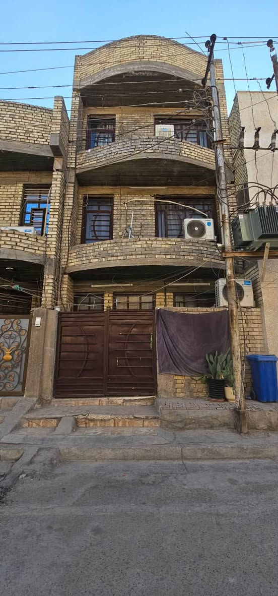 منطقة الطاقة • ٥٠م • ٦غرف، ٣ طوابق ونص