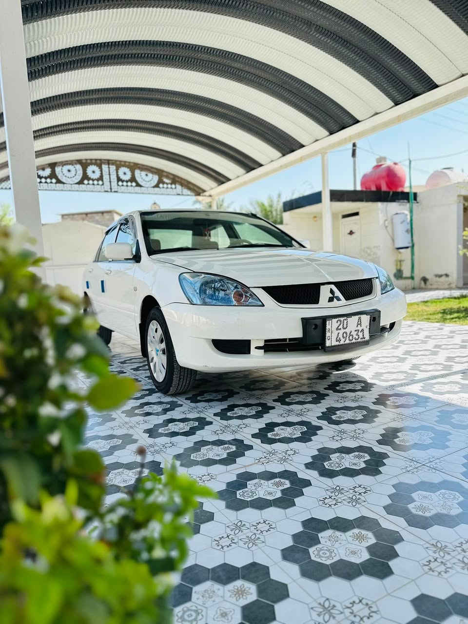 ٢٠٠٩ محرك لابخار ولا مفتوح ميكانيك جديد بيهه صبغ باب خلفيه وهلالات خلفيه ماشيه ١٨٠ 
***********
السعر ٨٣
