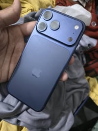 للبيع: iPhone 17 Pro Max (نسخة أمريكية LL/A) * الذاكرة: 256GB  * اللون...