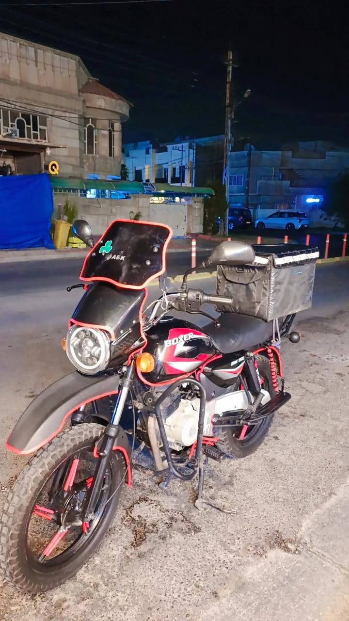 سلام عليكم حبايبي عندي بوكسر حلوه ومرتبه موديل 22 للبيع اوراق ضايعه بس اكفلها عشاير ودوله 
تحتاج بس غسله وترتيب بسيط اني العدم تفرغي مجاي اطلع بيها 
دراجه مجفتها تجفيت شركه وكلش حلو سعرها ومناسب 
للتواصل وتساب او مازنجر عنوان بغداد 
***********
