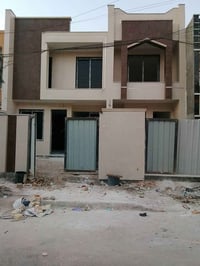 ١٠٠م • ٣ غرف نوم • المستملات