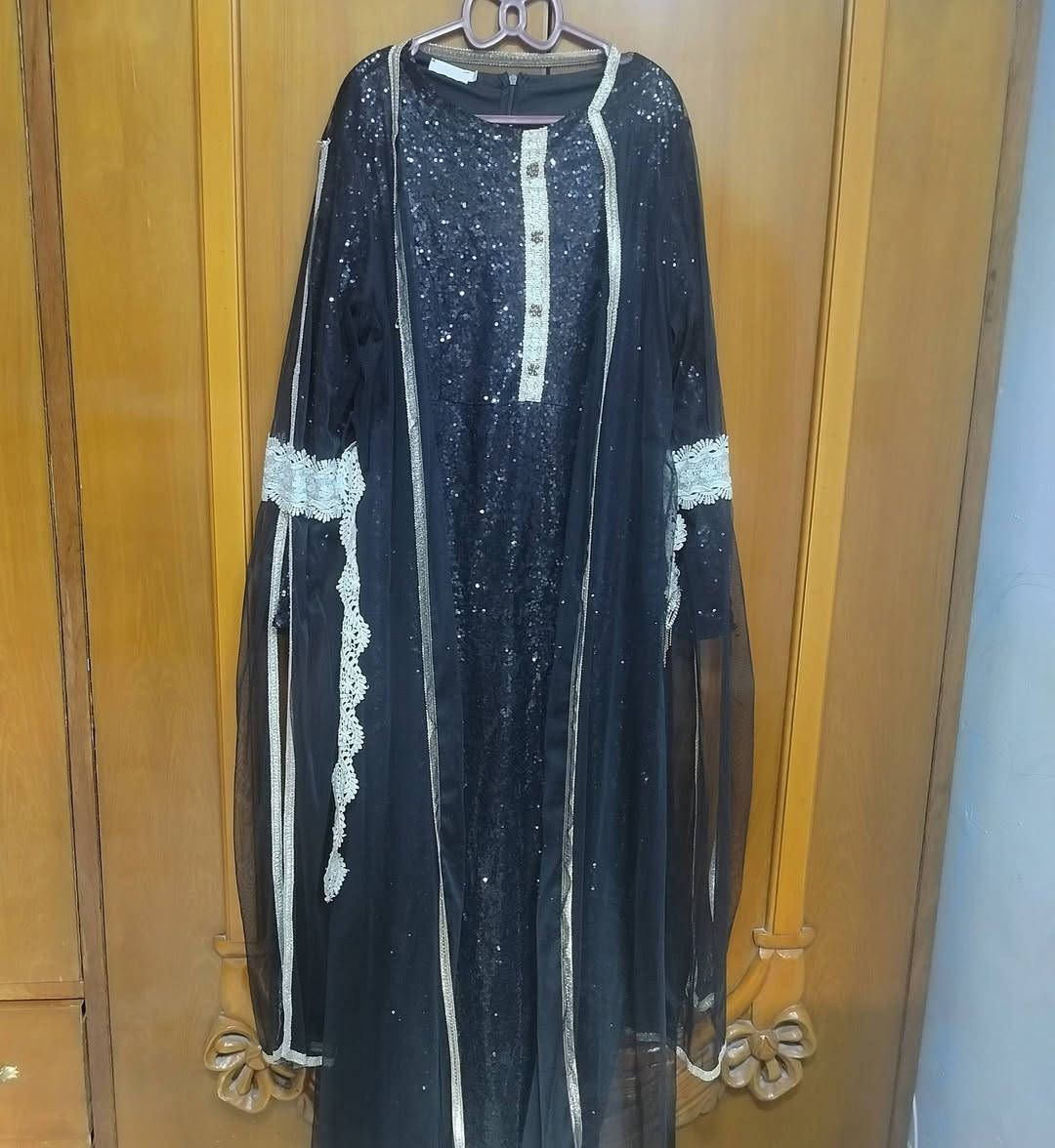 قفطان • مقاس ٤٦ • وبي مجال