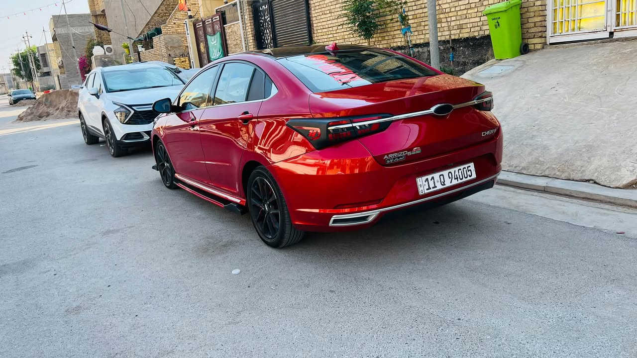 تحيه طيبه …❤️
سياره للبيع نوع شيري اريزو 6
موديل ٢٠٢٣ 
رقم بغداد باسمي شخصيا هزه جديده ولوحات دولي وسنويه الى ٢٠٣١ 
لون احمر 
.
السياره استلامها قبل ٩ اشهر فقط يعني  ب٢٠٢٦ يلا طلعت من الشركه 
.
السياره داخله بالضمان لمده ٦ سنوات وضمان حقيقي اي شي يصير بسياره تروح لشركه يبدلك ومتدفع ولا فلس وتكدر تروح وتتاكد بنفسك 
.
مواصفات فول 1/1 
مكينه ١٥٠٠ تيربو صاروخ 🚀
كير اوتوماتيك + عادي 
شاشه كار بلي بلادي 
حساسات 
رادار امامي وخلفي 
رادارات جانبيه 
تحكم ستيرن جهتين 
بصمه تشغيل + بصمه ابواب 
فتحه بالقماره 
دواخل جلد 
كشنات كهربائيه 
تبريد امامي وخلفي 
لايت امامي وخلفي لد بلادي 
سايد بريك بصمه 
اوتو ستوب 
كامرات 360 درجه اماميه وخلفيه وثنين جانبيات 
تخم تاير جديد قبل سبوعين شديته
وماشيه ٢٦ الف فقط حقيقي 
وسعرها مناسب ب٩٨ وروح لشركه شوف شكد سعرها وسعر خواتها بالكروبات 
ومكانه بالكوت مركز المدينه 
وهذا رقمي ***********
