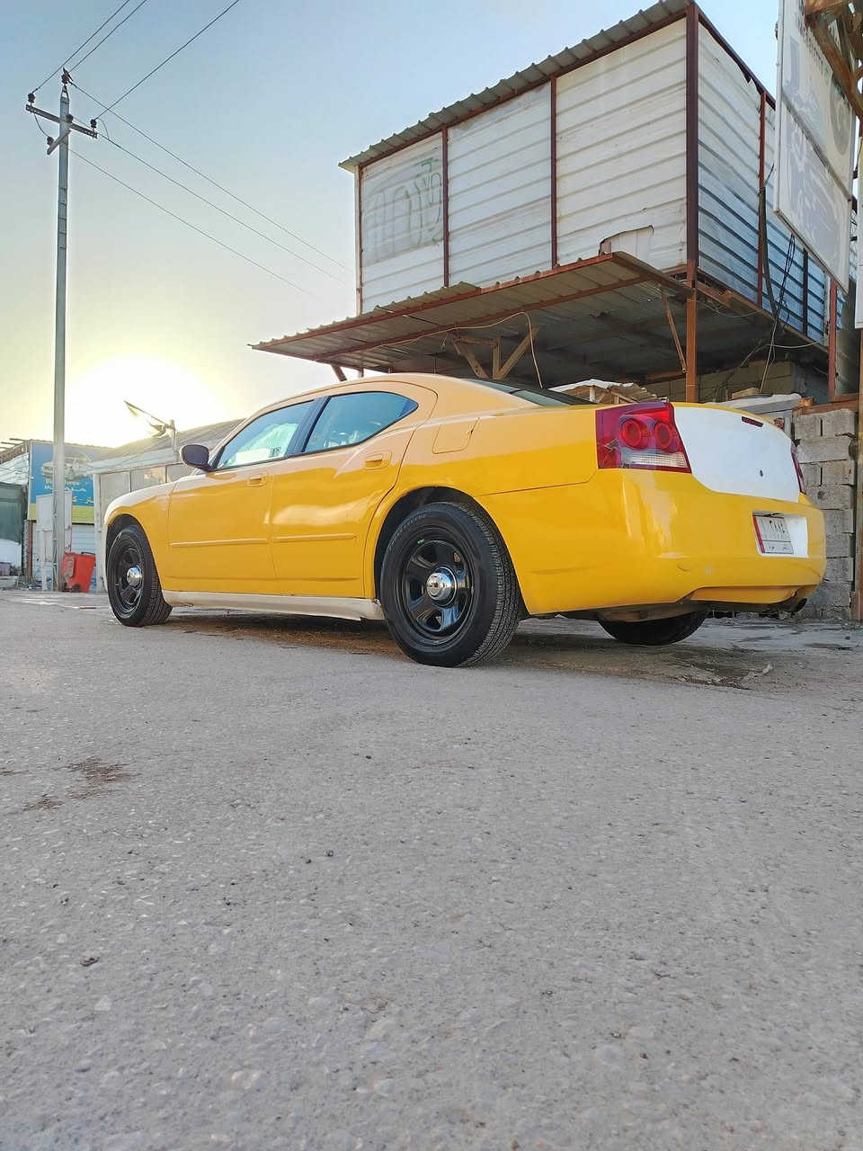 جارجر اصل 2010 حادثهة جاملغ وبنيد اصل ابيض جاهزه ترايك وين ميعجبك اي نقص مابيهة كير مكينه حدادية تبريد اكسن عشرط السعر 95 بيهة مجال 
*********** 👍 *********** ديوانية
