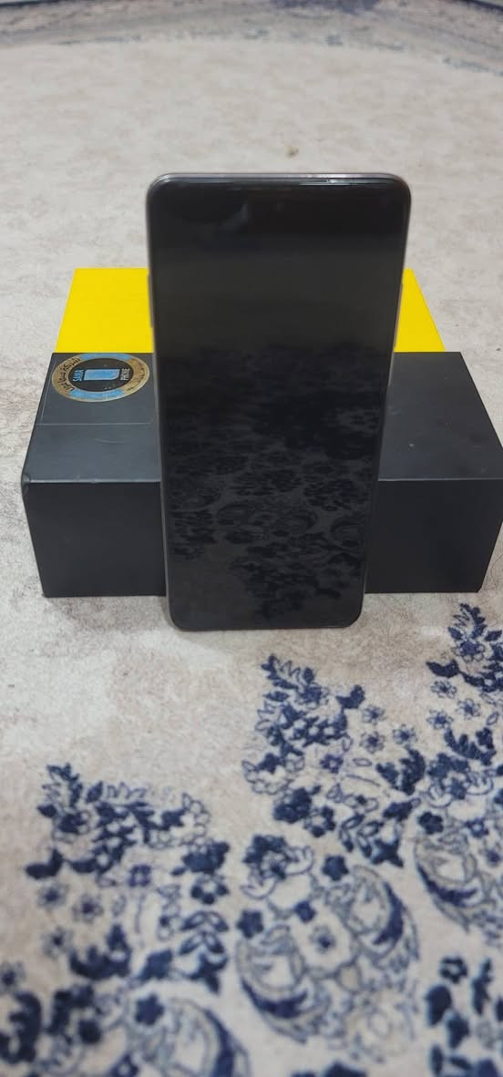 POCO X3 Pro
 بذاكرة 256جيجابا
  فمواصفاته 
الشاشة: 6.67 بوصة IPS LCD، معدل تحديث 120Hz.
المعالج: Snapdragon 860.
الذاكرة: 8GB RAM + 256GB تخزين UFS 3.1 (النسخة الأعلى). 
Reddit
البطارية: 5160mAh مع شحن سريع 33 واط.
يدعم سماعات 3.5 مم وNFC 

للبيع او مراس بدراجه ***********
