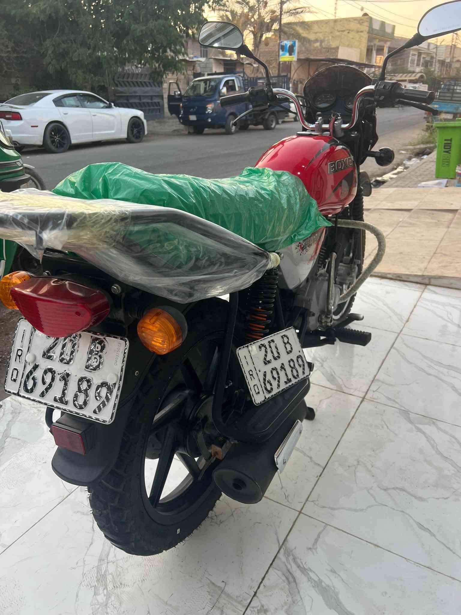 سلام عليكم دراجه بوكسر جبلي موديل 21نازله بل 22 مرقم لوحه سنويه انكليزي تحويل ثاني يوم دراجه على بلاد مكفوله كفاله عامه ماشيه 16 الف حقيقي دراجه متصرف عليه لو الف برغي مابيه نقص مكاني ديالى بعقوبه خرنابات شراي يتصل ويدلل *********** 
يتوفر نضام النقد والأقساط على ماستر الرافدين
