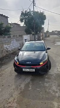 سياره البيع فورتي موديل 2023  الرقم بسمي حر ثاني يوم تحويل   موصفات ال...