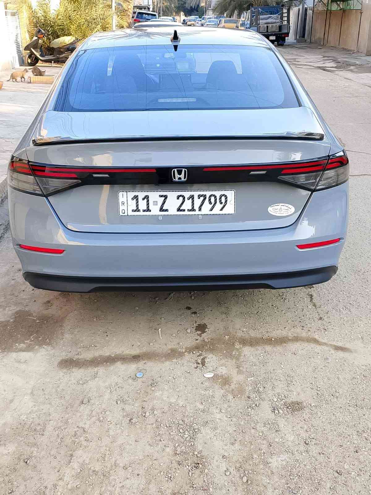 هوندا أكورد 2023 سبورت ماشيه 39 باسمي بدون ايرباك رقم الشاصي بالصور السعر 185$ للتواصل ***********

