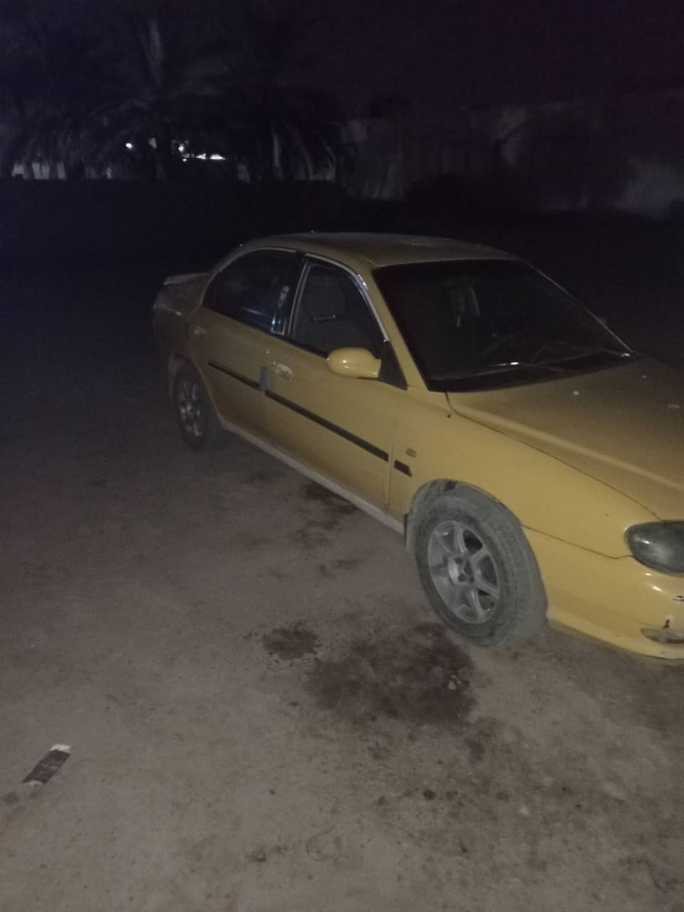 سلام عليكم كيه سيفيه  محرك بلاد لاتنقيص ولاتبخير كير عادي تايرات جدد سياره عوزهه ترتيبات رقم بغداد راعيهه بزبير المربد عندي مستمسكاته الشراي يتصل *********** السعر 17وبيهه مجال
