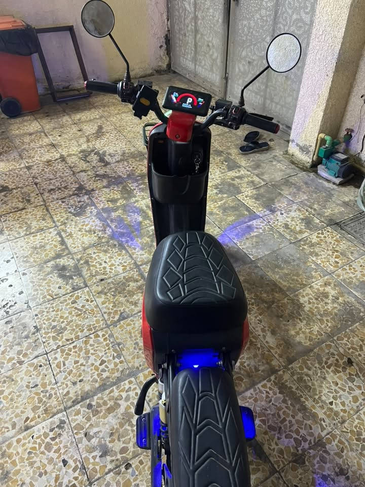 دراجة شحن R9 شركه وينلي

المواصفات 🔌:

الملف : 1500 نحاس 

بريكات أمامي خلفي دسك 

الدبل الأمامي دهن والخلفي غاز 

الإطارات جوبلس 

اللايت : زينون وليد

الشاشه : ديجتال 
 4 سرع 

الملحقات 🎗️:

دبل مفتاح

كارت شاشه 
 سويچ 

سله

منفذ شحن

ستاند للموبايل 

السعر 600 الف 
 للتواصل : ***********
