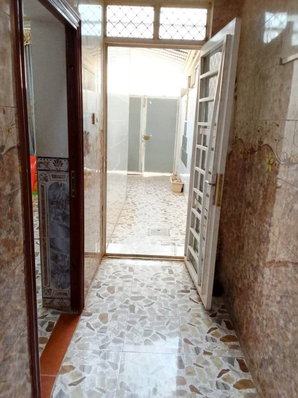 شارع نصر بانزين خانه • ١٠٠م • طابقين