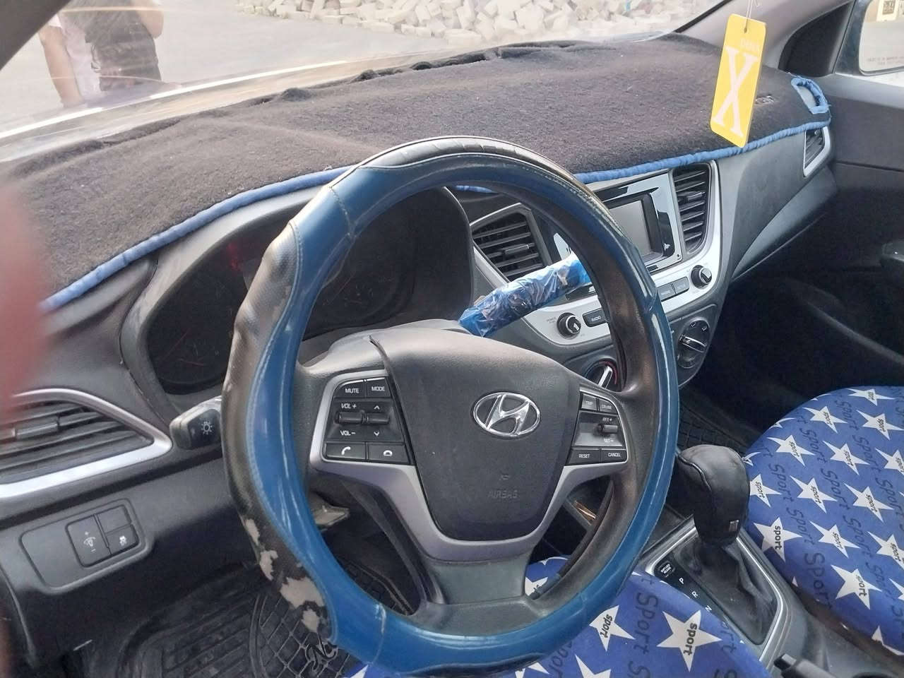 سيارة هونداي اكسنت
موديل 21 امريكي 
رقم مثنى معوقين 
محرك 1600
وكالة عامة بأسمي 
تبريد شغال فول 
بيها قطعتين چاملغ والبنيد والهلال بصفحه السايق معجون 
سيارة جديدة بمعنى الكلمة ومامتعوبة 
سيارة ماتصرف 
ومحرك گير خير من الله 
سعرها 123 وبيها مجال بسيط لجناي
ديوانية
رقمي ***********
