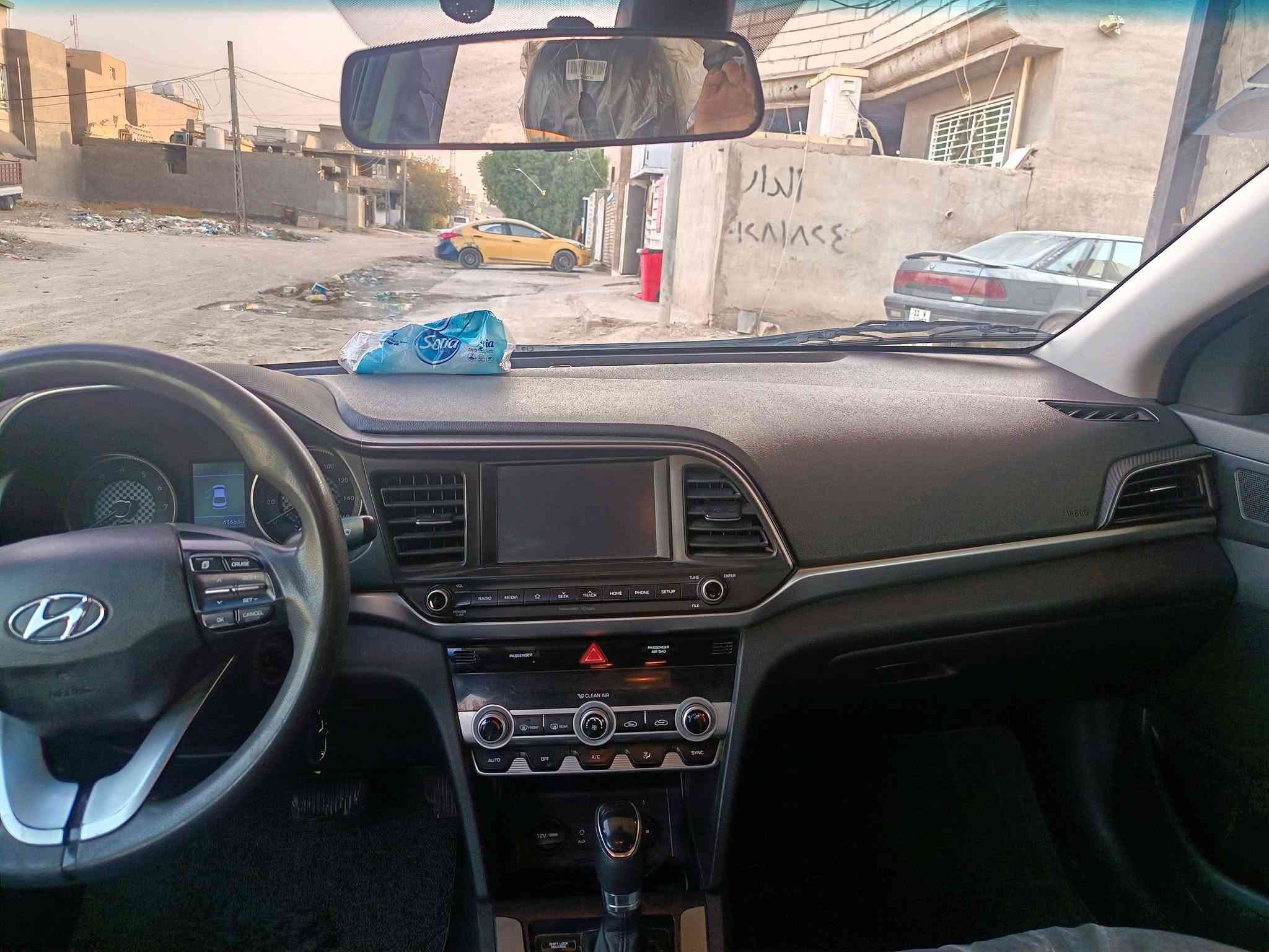 سلام عليكم إلنترا 2020 أمريكي ليبل واحد محرك ٢٠٠٠ دوش حادث خفيف راجع نفسه ماشيه ٦٣ مواصفات رادار اماي مانع انزلاق مثبت سرعه سياقه ذاتيه حساس مري السياره فول عده الفتحه رقم بغداد بسمي العنوان بغداد ابو غريب حي مهندسين *********** السعر 121 وبيها مجال حك الجيه بدون ايرباك كلها سليمه

نص مكتوب في الصور:
- Hyundai Elantra Sel/Value/Limited 2020 White 2.0L vin: 5NPD84LF1LH512018 Final bid: $7100 Auction: IAAI SOLD Lot number: 26664672 Date of sale: 08.01.2020 Year: 2020 VIN: 5NPD84LF1LH512018 Condition: Run and Drive Engine: 2.0L I4 FI DOHC 16V NF4