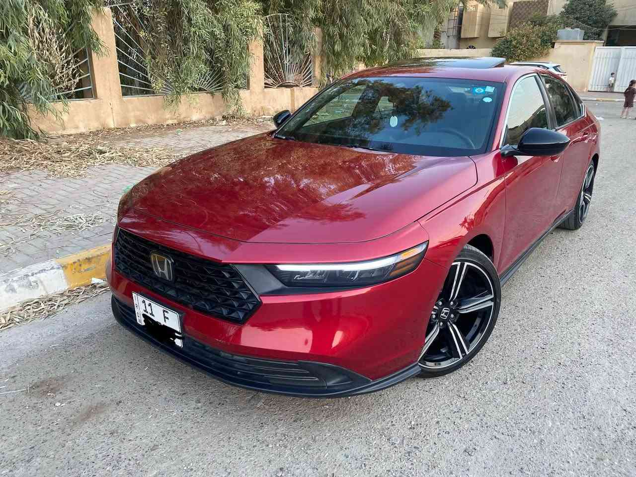 السلام عليكم
للبيع هوندا   اكورد هايبرد   2025

وارد امريكي ضرر باب الخلفي مبدل اصلي ومصبوغ يعني بيه صبغ قطعه فقط.  وبيه مكانين او 3 تعديل بارد مثل ما موضح بالصور الحادث  

السيارة بدون دواخل  + بجم كبس يعني بلادي شركة 

مواصفات سبورت فووول 

سلايت 

بصمه 

تبريد قطعتين شرط ثلج

تحكم ستيرن كامل + شفتات 

شاشه وكاميرا    كشن كهرباء 

رادار امامي ورادار جانبي كله شغال 

محرك 2000 هايبرد 

سيارة حلوووه وجديده لوك ماشيه 21 كم 

رقم بغداد دولي حره سنويه جديدة يعني شرط التحويل 

السعر 195 وبيه مجال بسيط الشراي يخابر 

***********
