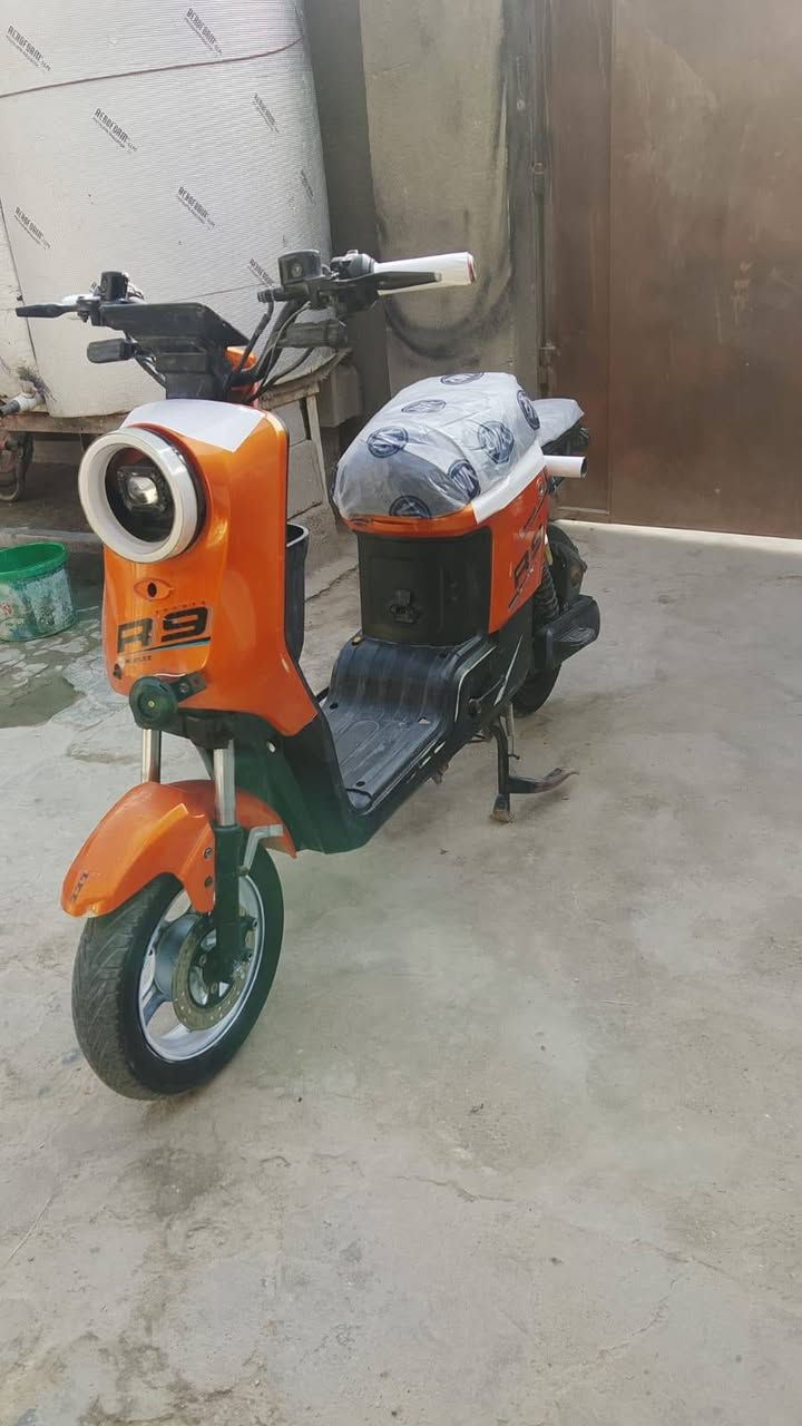 R9 • موديل ٢٠٢٥ • بطاريات