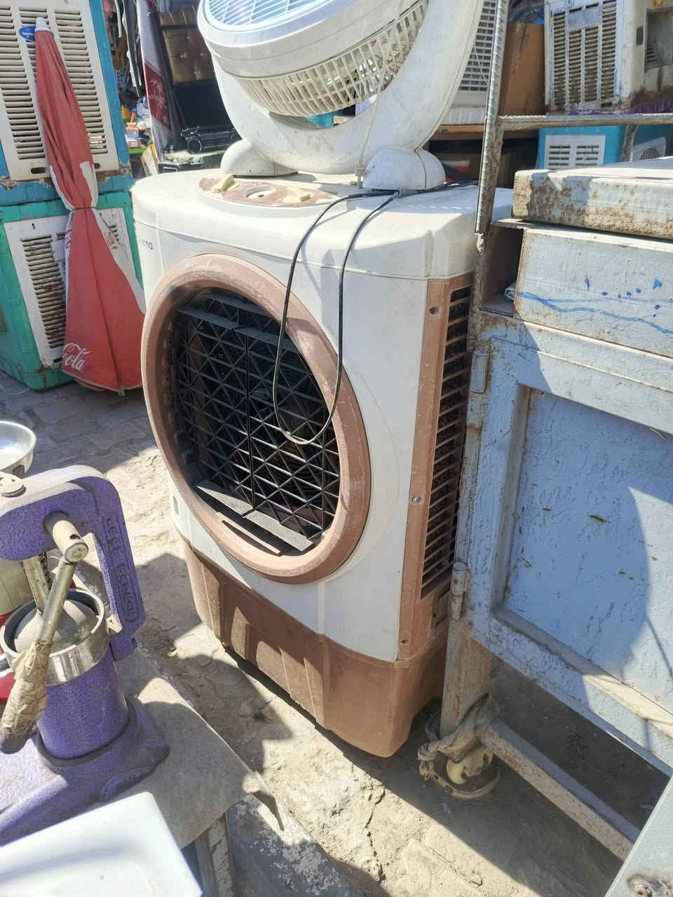 غراض نضيفه للبيع كلمن وسعره ***********
