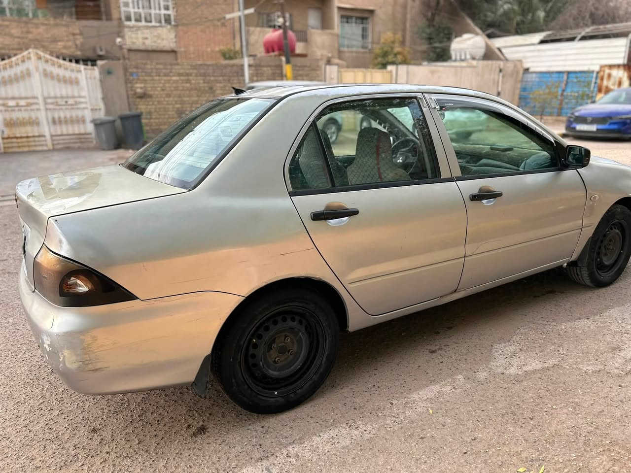 السلام عليكم :

🚘 للبيع ميتسوبيشي لانسر  موديل 2008

•
• اللون: فضي
• السيارة استخدام شخصي•
• شاشة داخلية
• السيارة جاهزة للاستخدام
• داخلية نظيفة ومعتنى بها
• المحرك والقير بحالة جيدة
• الإطارات جيدة
• أوراق السيارة أصولية

ملاحضة : السيارة بدون حادث بغض النضر عن الشخوط وبعض الاثار على البدي  (موضحات  بالصور .)

📍 الموقع: __ بغداد البلديات
💰 السعر: __ 65 وبيها مجال بسيط
📞 للتواصل: __ ***********
