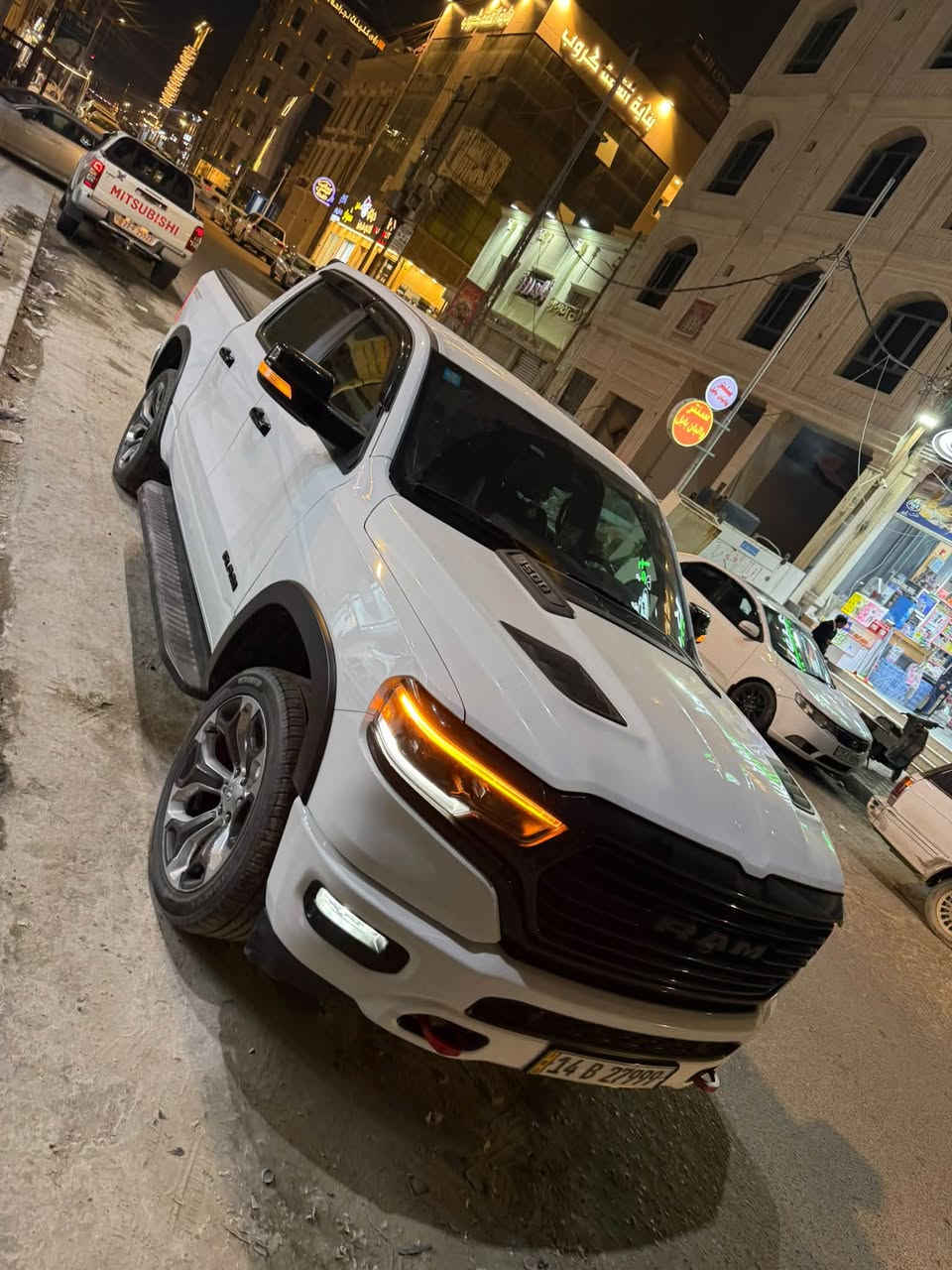 رام 23 باب طويل بدي قصير مكينه v8 5.7 فول مواصفات رقم بصره مميز
بأسمي تحويل ثاني يوم وارد أمريكي البجم مغلف أpp مع ربع القماره مع التكم و حواف البيبان الاربعه تقرير سرقه بيها بس البنيد مبدل تجاري لين ما حصلت اصلي بوكتها وبيها بارد باب السايق السياره ماشيه 78 الف كم لونها ابيض تشغيل عن بعد باب البدي كهرباء داخلها جلد وشاموا الكشنات
الاماميه كهرباء وتدفئة تبريد ستيرن
تدفئه السياره حساسات امامي خلفي
رادار 360 يعني امامي خلفي جانبي مري قلاب عند الرجوع ومن تشغل الكشن يتقدم تلقائي هاي من غير الخزن الميموري شاشه تيسلا أنا
مشتغلها بلاك توب سستم كاربون
كاربون عليما منظومة غاز ١م 140L تخم
تاير جديد السياره كامله مكمله من كلشي ما ناقصها شي بعدها جديده
مكان السياره البصره تريد تعرف السعر اتصل 
لأستفسار ***********
