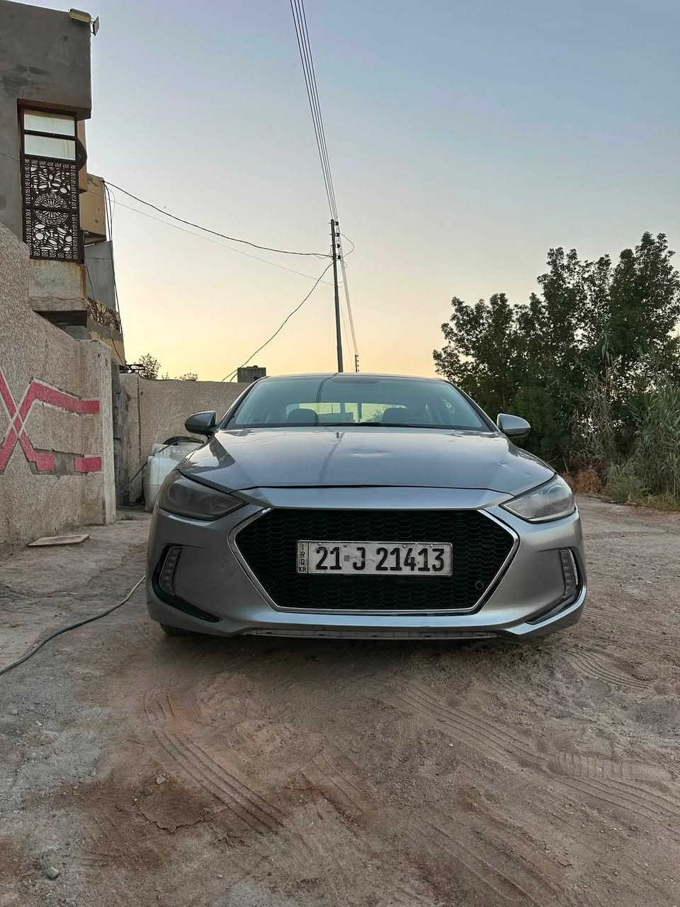 منشور للجناي مو للبياع شراي
االنترا موديل 2017 وارد امريكي
مكينه 2000 دوش
كير اي تي
سياره حادثها  جاملغ خلفي وبالعراق 3 قطع صبغ سونار مرفق بالمنشور اقره تفاصيله قبل لاتخابر
السيارة نصبتها حلوه
حداددية جديده
تبريد ماشاء الله
السيارة موقعها بغداد المجمع السكني قرب بسمايه
السعر 88$ وبيها مجال بسيط
هـ ***********
