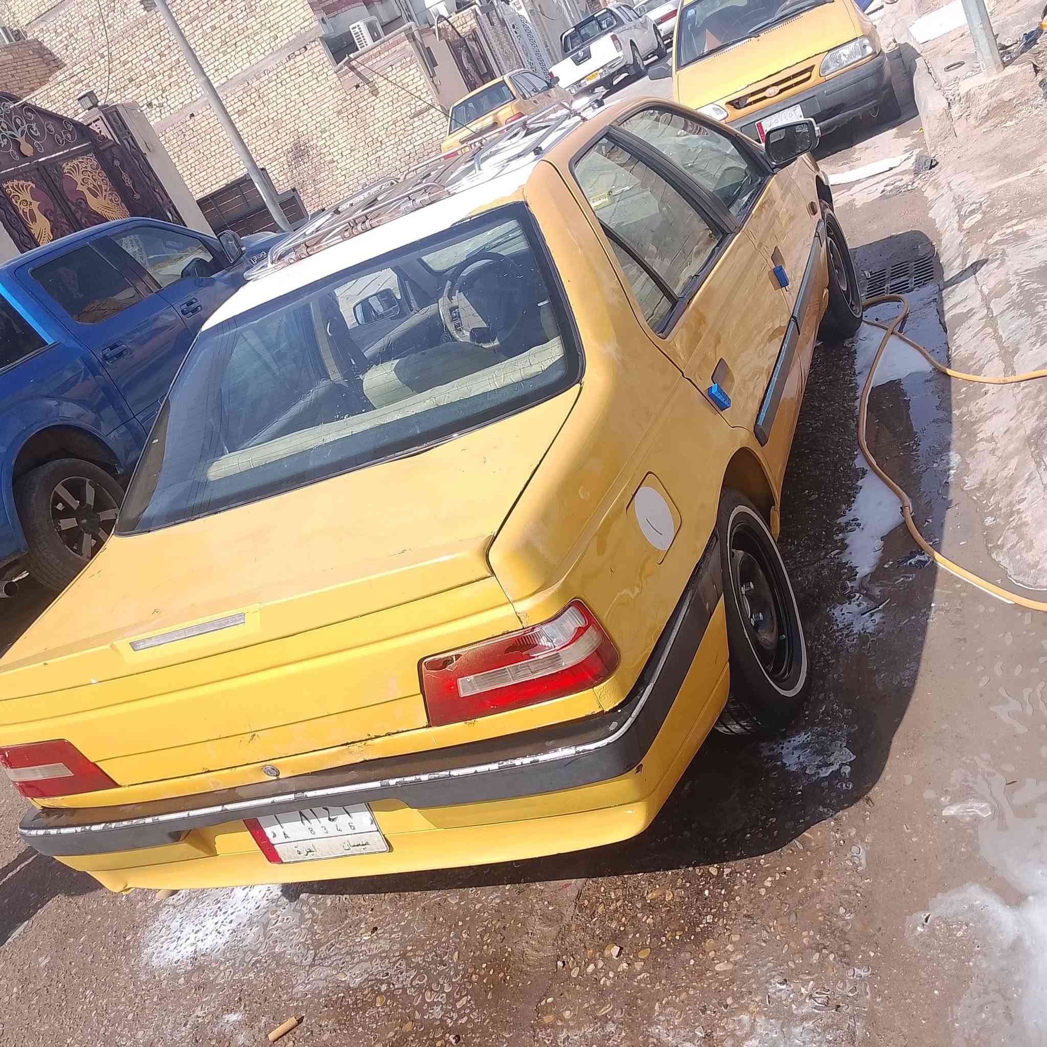 البيع بيجو 405 مديل 12 مصفره
مكينه كير كفاله 
حداده تخم تاير جديد        سعر 22 ورقه وبيه مجال 
كهربايات كله شغاله دوشمه جديده عام 
مكفوله من ضربه وتبديل 
*********** مكاني ميسان العماره مغربه

