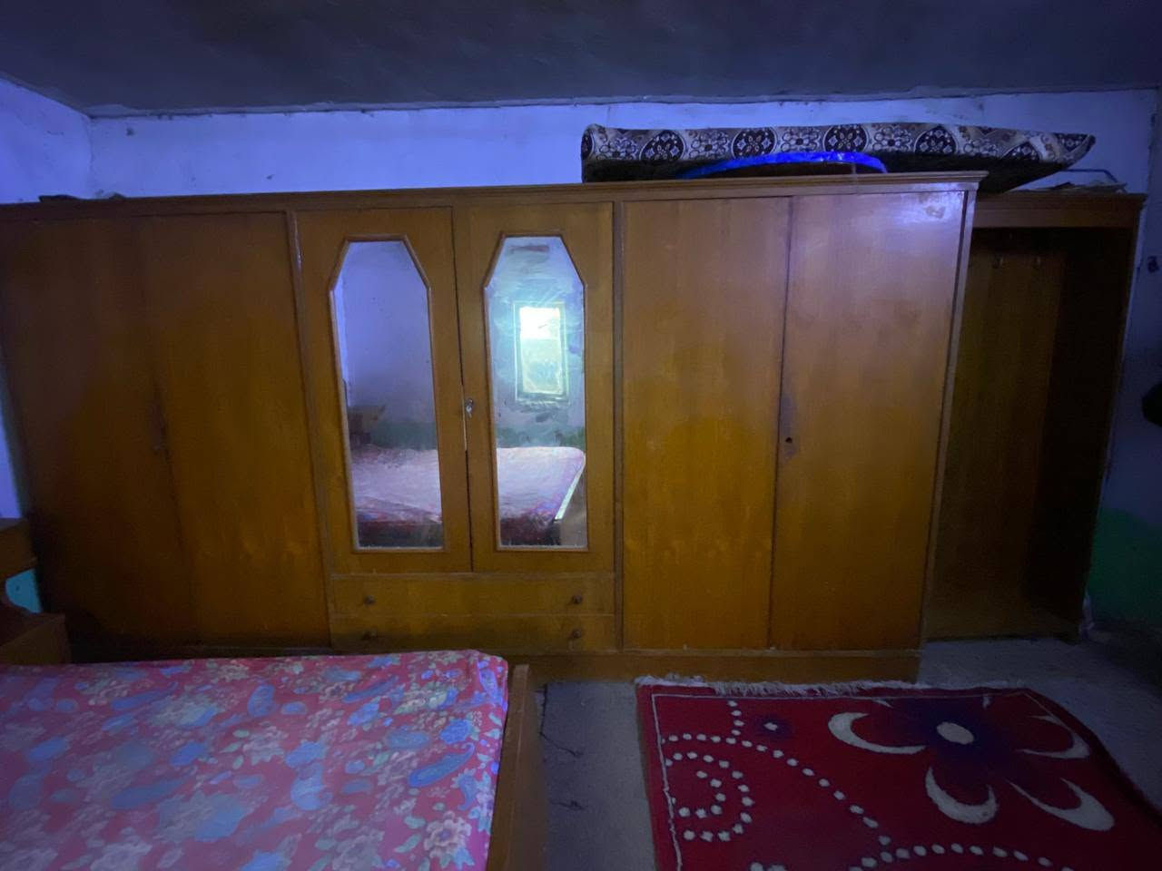 غرفة صاج عراقية • ٦ بيبان • ميز مراية