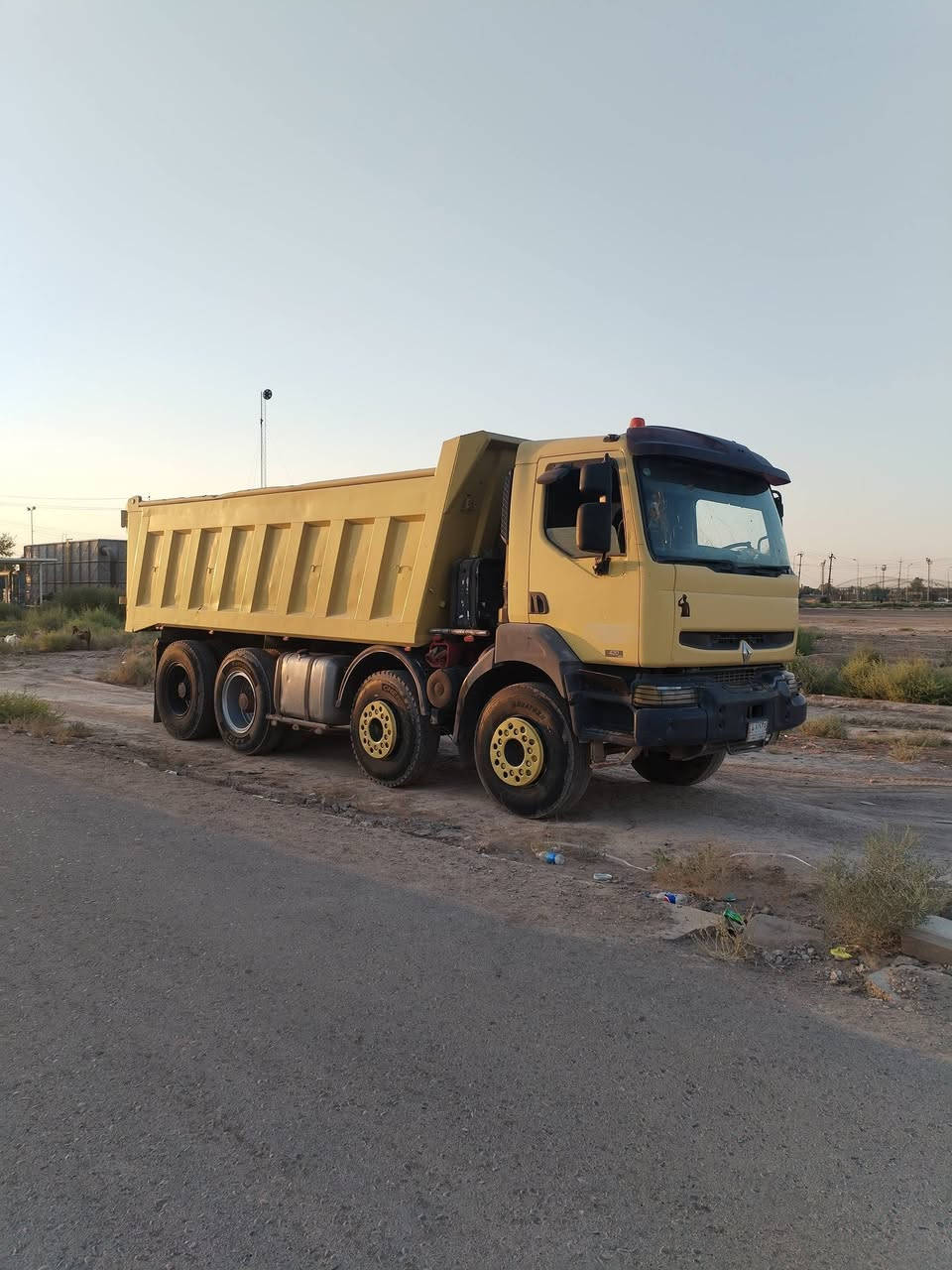 االسلام عليكم من رخصة الادمن رينو ٢٠٠٥ مكفولةكفالة عامة تخم تاير مجموعة جيف ٥٥ سيارة بلادية بدي بلادي***********
