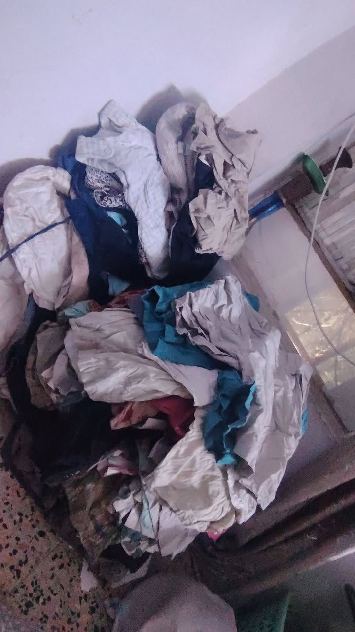السلام عليكم برمودات مال باله نضيفات كلشي مابيهن اريد انطيهن ثواب الي محتاجهن يجي ياخذهن ياريت هسة مجاني مجاني ثواب تطلع بيهن كم قطعه مال أطفال مكاني الأامين شارع لارمل اتصل رقم***********
