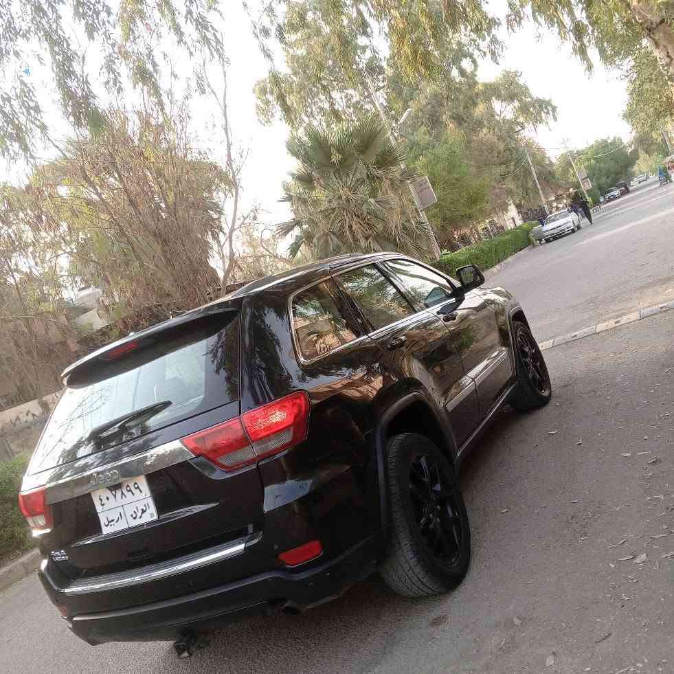 السلام عليكم 
جيب موديل 2013 وارد خليجي مكينه 3600 فول مواصفات بني راما فتحتين كشنات كهربائي غرفة جلد بيجي تخم تاير تبريد شاشه جبيره واي فاي بلوتوث كامره خلفيه بصمه ابواب بصمه جنطه سياره ادوات كصه وحده بجم متوم طبق الاصل ارقام وسنويه مطابقة ويه رقم الشاصي السعر 70 المكان بصره الاتصال *********** أو واتساب مازنجر غير متوفر البصرة, العراق

