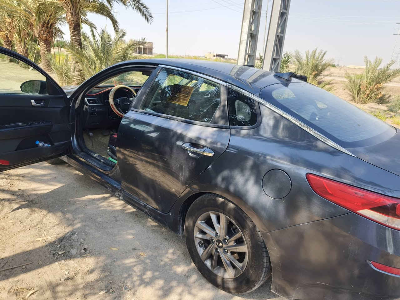 السلام عليكم ورحمة الله وبركاتة
سياره اوبتيما موديل 2020
وارد امريكي 
الضرر الجنطه 
محرك 2400
حداديه جديده 
تخم تاير جديد 
تبريد ثلج 
كامره خلفيه 
حساسات 
تحكم بالستيرن 
لايت زنون 
اشاير بل المري 
كير ست نمر 
مكان السيارة الديوانيه قضاء غماس للبيع او المراوس حسب القناعه الشراي يتصل عل الرقم ***********
