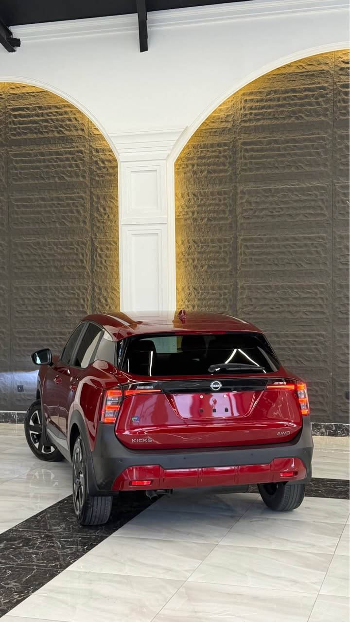 Nissan kicks
2025
12,000mile royiya
Be sbugha sayara
2 qope gchkay la chamlghi haya
2 sara shansi ba astam hayti 
Ba sharti raqamia
150$ waraqa w majal
***********
————————————
نيسان كيكس
٢٠٢٥
١٢.٠٠٠ميل ماشية
بدون سبغ 
بيها مكانين بارد صغير 
و شاسي بشرط ترقيم
١٥٠ ورقة و مجال
*********** أربيل, العراق
