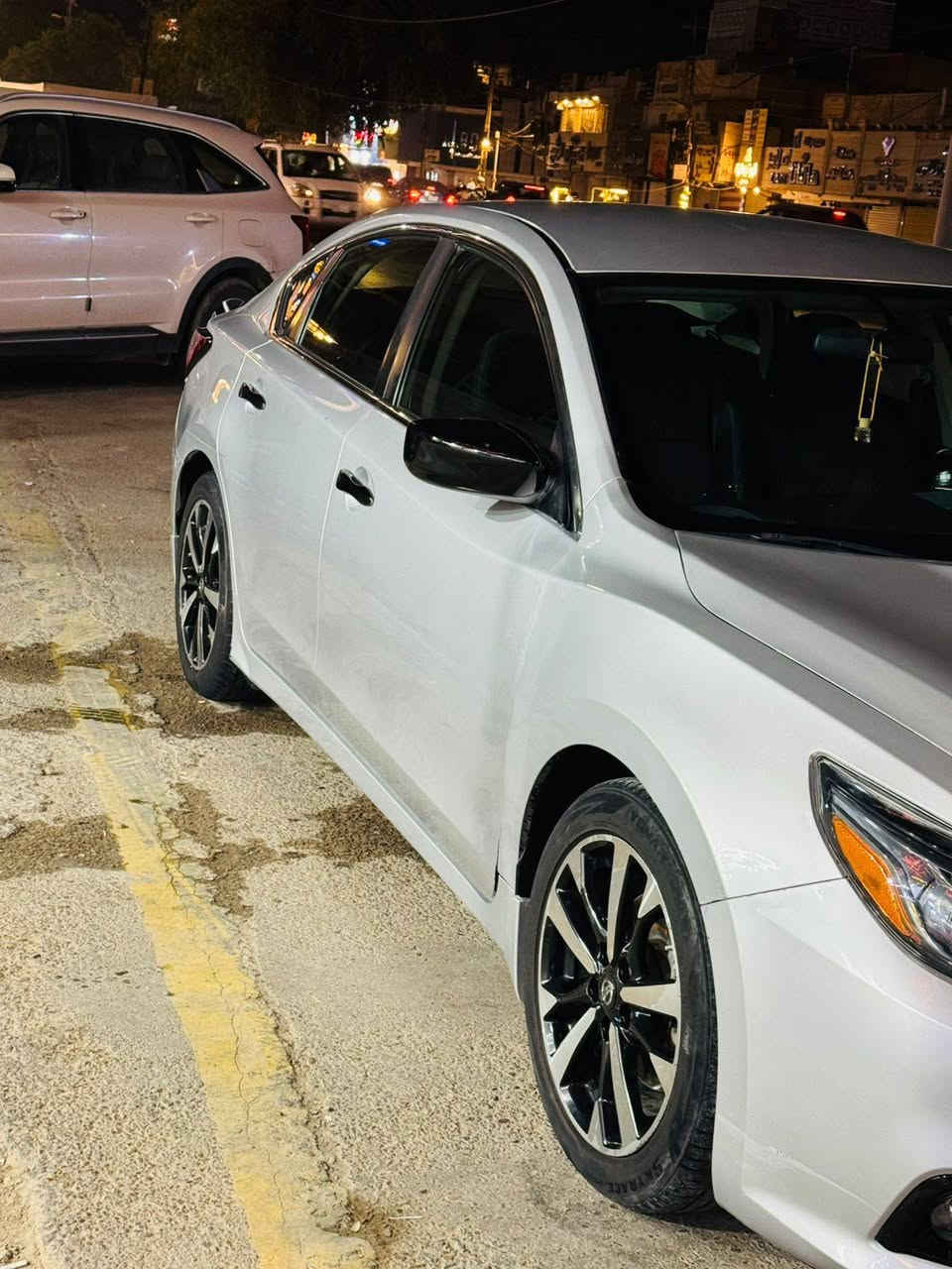 السلام عليكم، والله يعم عليكم السعادة والبركة 🌹

🚘 نيسان ألتيما SV 2018 للبيع

سيارة نظيفة ومعتنى بيها، جاهزة من كل النواحي، والتحويل مباشر باسم المشتري.

• الموديل: Nissan Altima SV 2018
• المحرك: 4 سلندر – 2.5
• الممشى: 80 ألف ميل
• المالك الثاني للسيارة
• سبير ما نازل
• السيارة معتادة كاملة
• كيل ومكينة كفالة
• أرقام بغداد إنكليزي
• السنوية والهزة والأرقام وكل المعاملات مجددّة قبل شهر رقم بغداد
• السيارة باسمي والتحويل مباشر باسم المشتري
• ما عليها أي غرامات – كلها مصفّرة
• نظيفة جداً ولوكها مرتب، وما بيها نقص برغي
115 ورقة وبيها مجال حك الجية
1N4AL3AP1JC247087 رقم الشاصي

السيارة جاهزة للمعاينة، والحكم بعد الفحص.
للجادين فقط، المعاينة خير دليل.
***********
