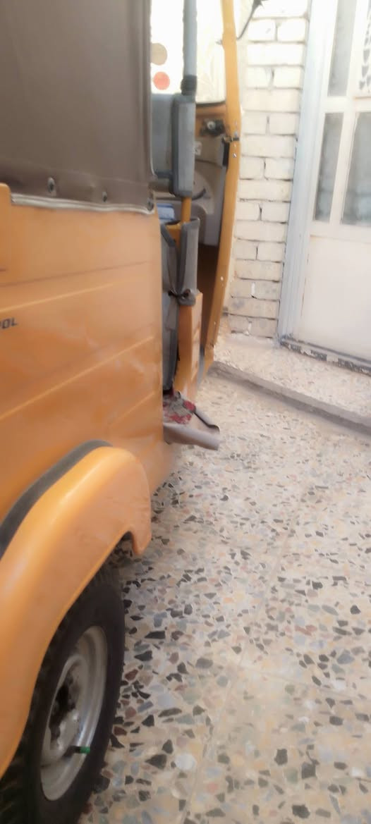 ‏سلام عليكم تكتك للبيع مديل 2019 مصبوغ عام ومجفتة عام بريك جديد تحويل ثاني يوم العنوان بغداد حي الكوفة رقم الهاتف *********** متوفر واتساب التكتك بأسمي سعر 6 ملاين وبي مجال للشراي +رقم انكليزي
