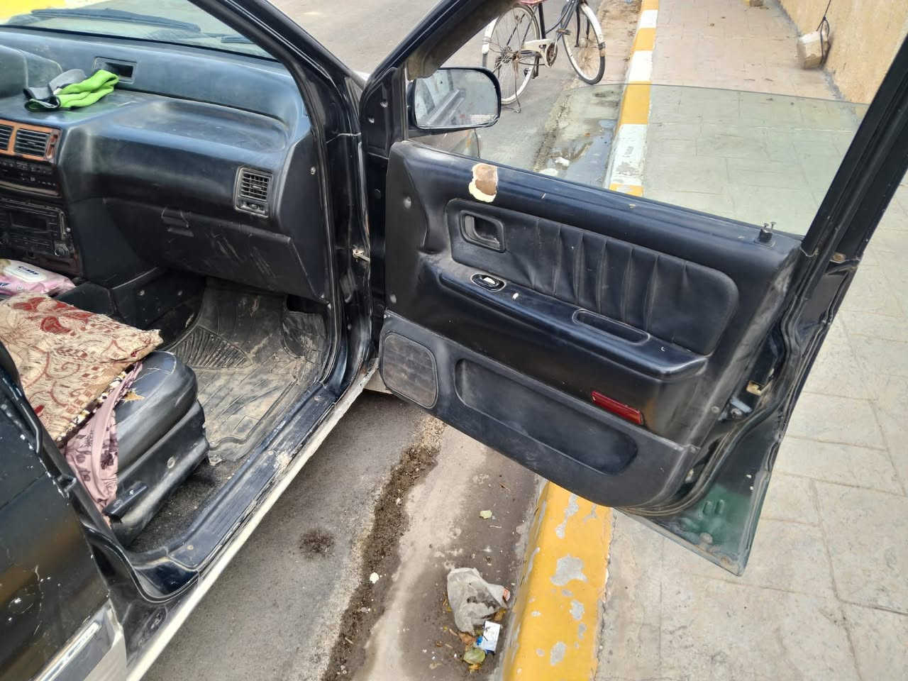 سوناته لبيع موديل ٩٧ سبعه راكب رقم بغداد انكليزي دولي سنويه مجدده لحد ٢٠٣٠ كير اتوماتيك مكينه مسكر لاصرف ولاتبخير تايرات نص عمر سيارة بلاديه بدون ضربه تبريد مايشتغل بأسم صاحبه صدر امامي خلفي وسط كهربائيات شغاله ماعدا كيلو متر مايشتغل السعر ب30ورقه وبيه مجال بالسعر مكلف بالنشر ***********مكان سياره بديالى ناحية كنعان بيع
