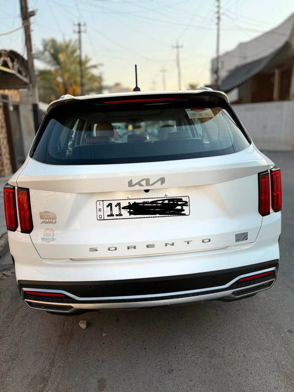 سلام عليكم 
للبيع 
سورنتو موديل ٢٠٢٢ خليجي 
رقم بغداد 
فول مواصفات واحد على واحد
بصمة
بانوراما 
كير ماوس 
سايد برك بصمة 
فورويل 
كشنات تدفئه تبريد 
أربع كامرات 
حساسات 
كسنان كهرباء 
صندوك كهرباء
اوتو هولف 
تشغيل عن بعد 
شاحن واير ليس 
تلث قطع تبريد 
ستة سلندر 

السعر ٢٥٥ وبيهة مجال 
مكان السيارة بغداد 
الاتصال ***********
بارد باب السايق مأشر وتكحيلة بلباب الخلفية مأشرة
