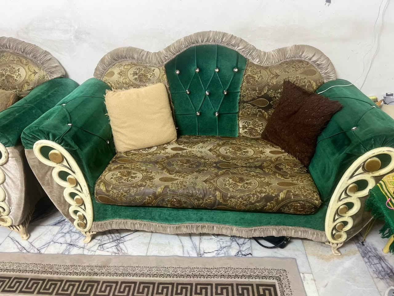 كنب • بغداد الشعب • واتساب
