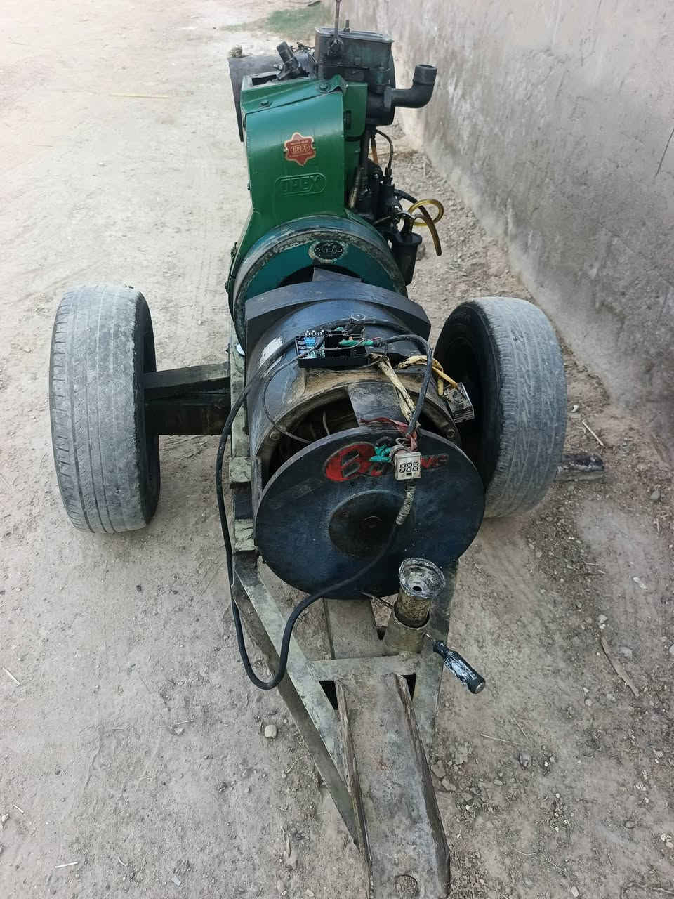 مولد هندي 10 حصان راس توليد 10كيفي شاصي عربانه تسحبه وين متريد مولد نضيف وتوليد خير من الله السعر 550وبيه مجال
مكاني اللطيفية للأستفسار ***********
مولد هندي 10 حصان راس توليد 10كيفي شاصي عربانه تسحبه وين متريد مولد نضيف وتوليد خير من الله السعر 550وبيه مجال
